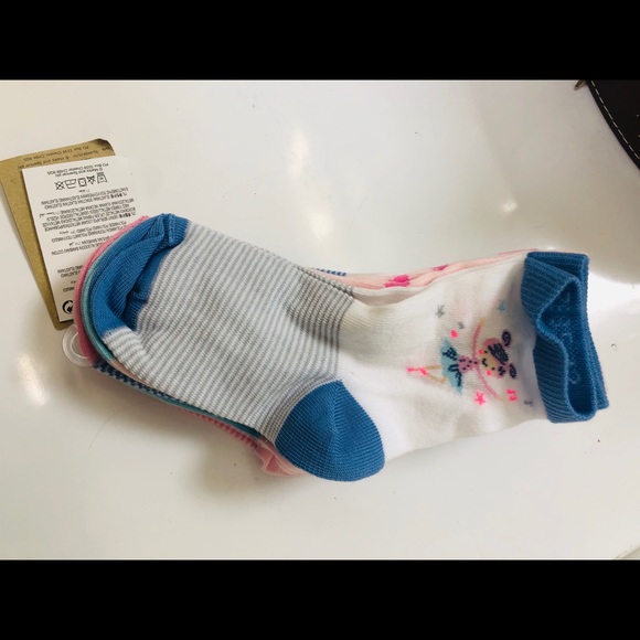Free w/ Bundle $20+; M&S 5-pc girl socks 1-2yr - Picture 2 of 4
